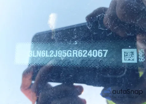 2016 Lincoln Mkz from USA, damaged, VIN 3LN6L2J95GR624067